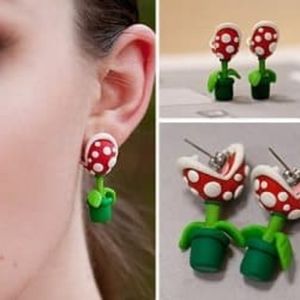 NWT Super Mario Retro Piranha Plant Earrings